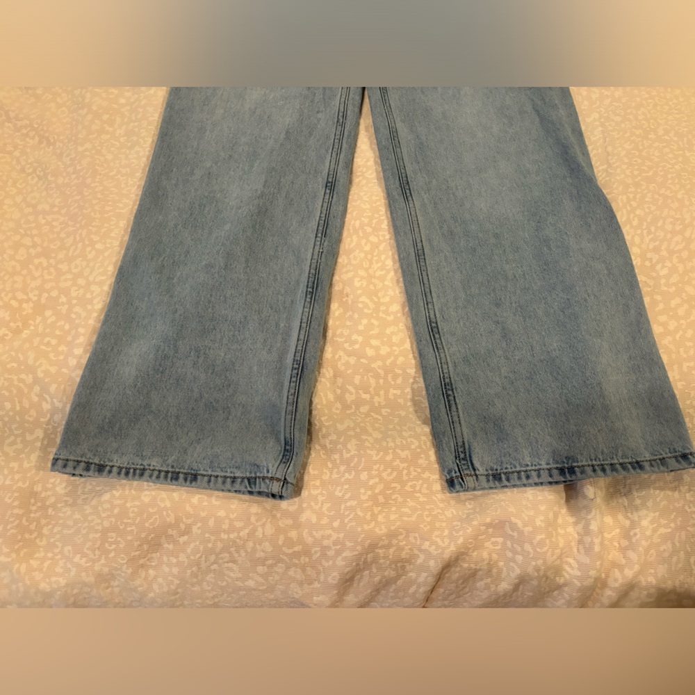 Q2 Premium Denim Jeans Straight Wide Leg - Light wash Size M - Picture 3 of 4